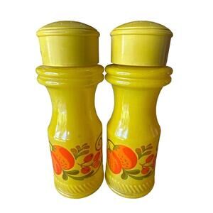 A Nice Clean SVintage Avon Glass Pennsylvania Dutch Bottles, Lot of 2 salt n pe